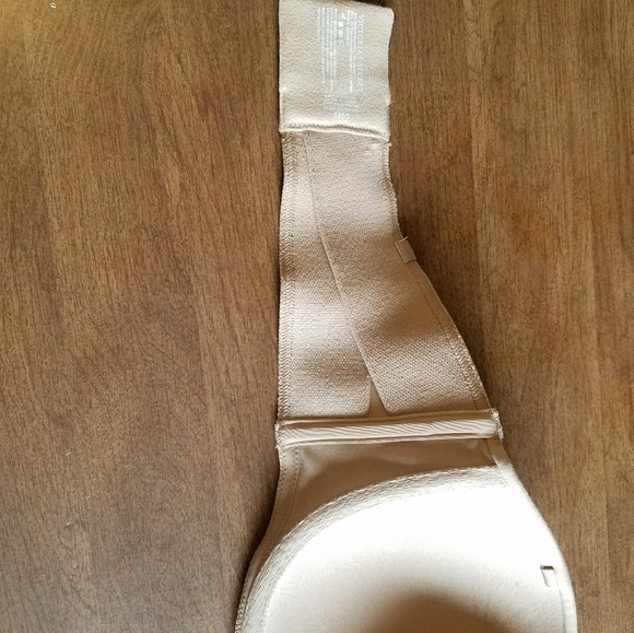 🚫SOLD 🚫SOLD Victoria Secret 34DD strapless - Picture 2 of 8